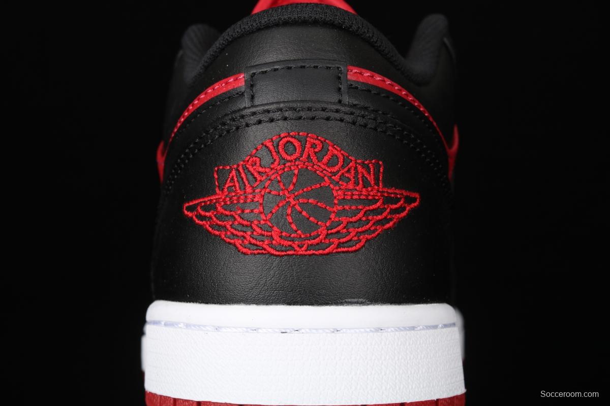 Air Jordan 1 Low forbids wearing low-top cultural basketball shoes 553558-610