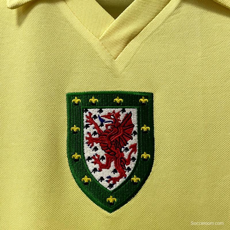 Retro 76/79 Wales away Soccer Jersey