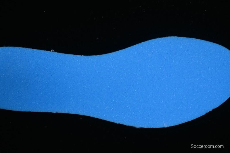 Nike Revolution 7 Wide Low-Top Running Shoes with Breathable Mesh and Durable Cushioning - FB2207-100