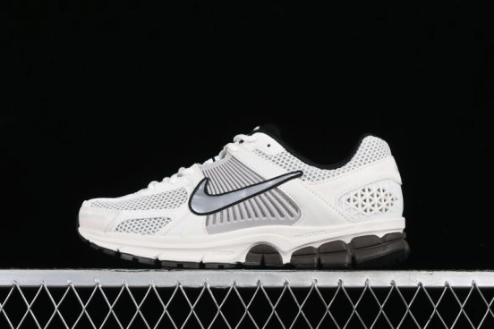 Nike Zoom Vomero 5 SP Retro Casual Running Shoes with EVA Midsole Cushion - FJ2028-001
