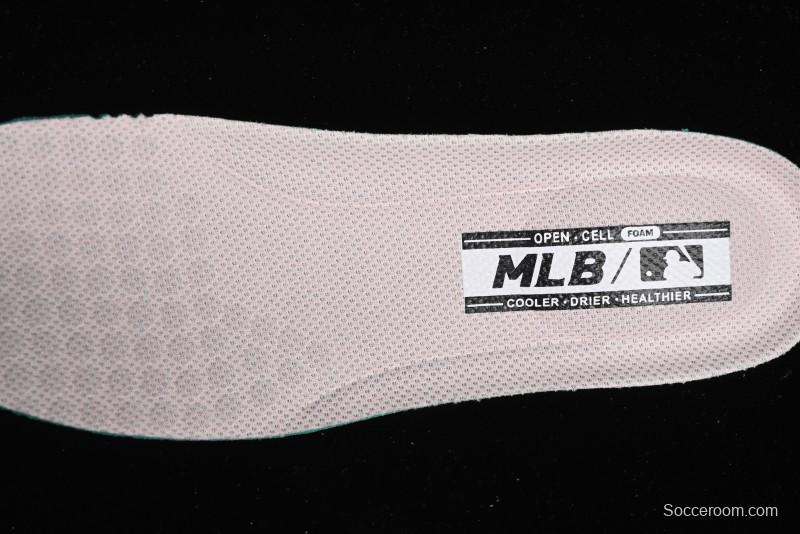 New York Yankees MLB Bigball Chunky Embo Monogram Platform Sandals - 3ASXEMN4N50PKS