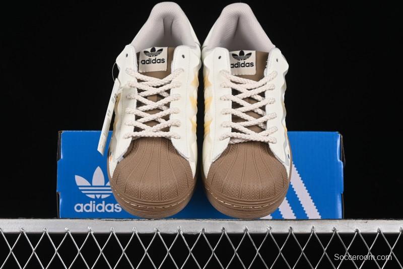 Adidas Superstar GW4440 Casual Sneakers with Shell Toe Design - GW4440