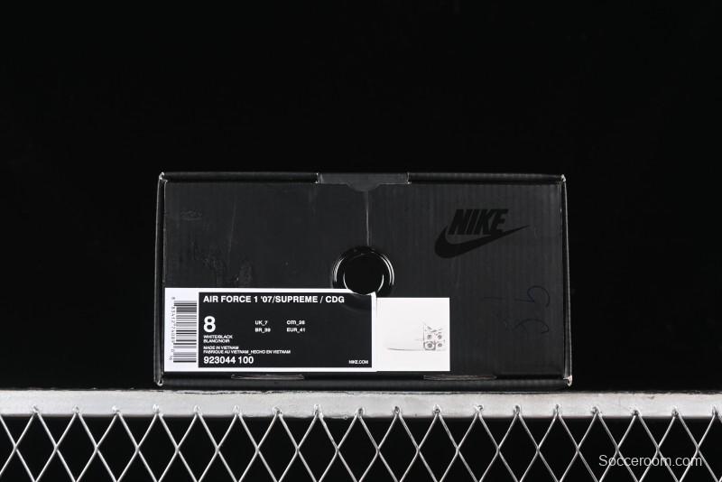 Comme des Garcons Shirt x Supreme x Nike Air Force 1 '07 Low Top Casual Sneakers - 923044-100