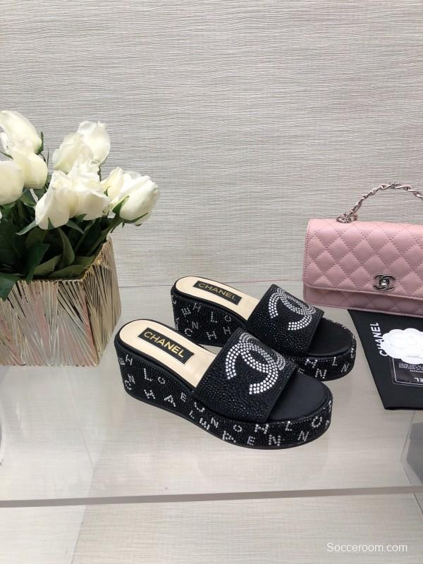 2025 Women Chanel Black Fabric Rhinestone Slippers LY00320