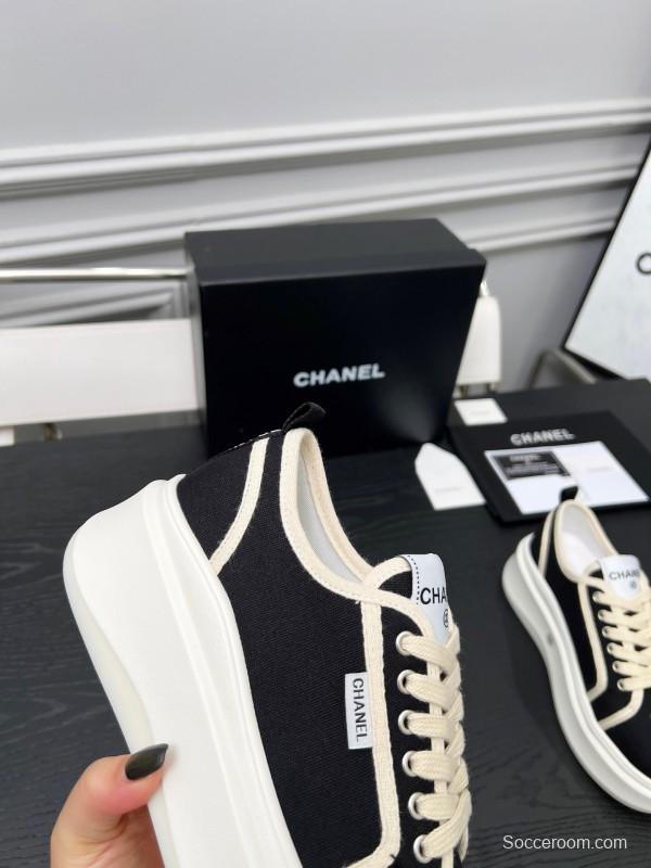 2025 Women Chanel Black White Canvas Sneakers LY00250