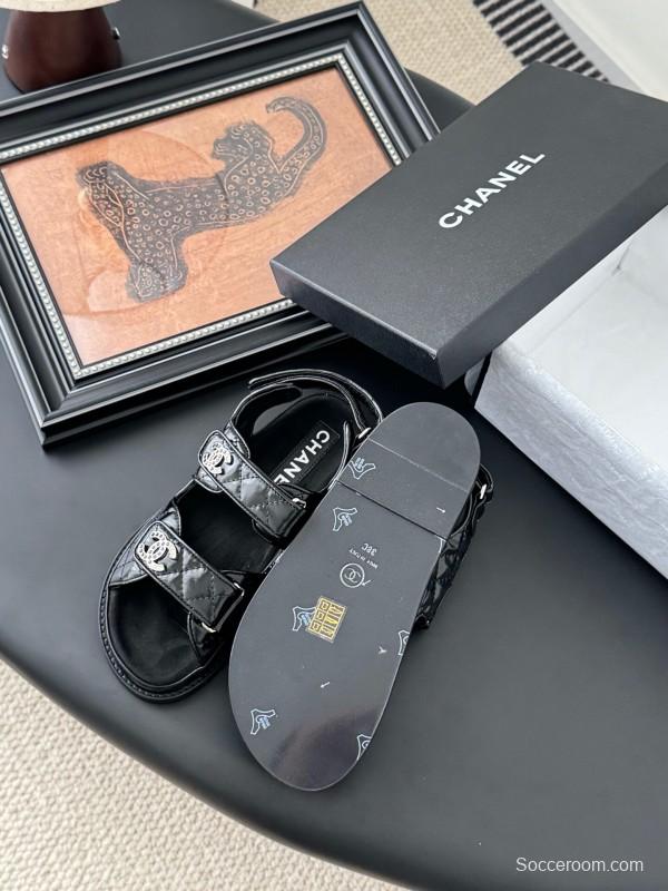 2025 Women Chanel Black Patent Leather Sandals LY00320
