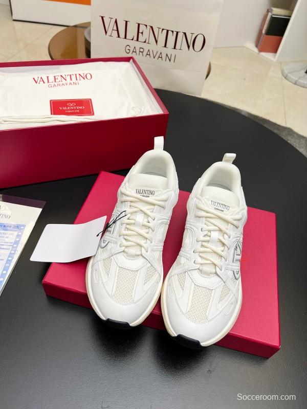 2025 Unisex Valentino White Mesh TPU Sneakers Vlogo Signature LY00410