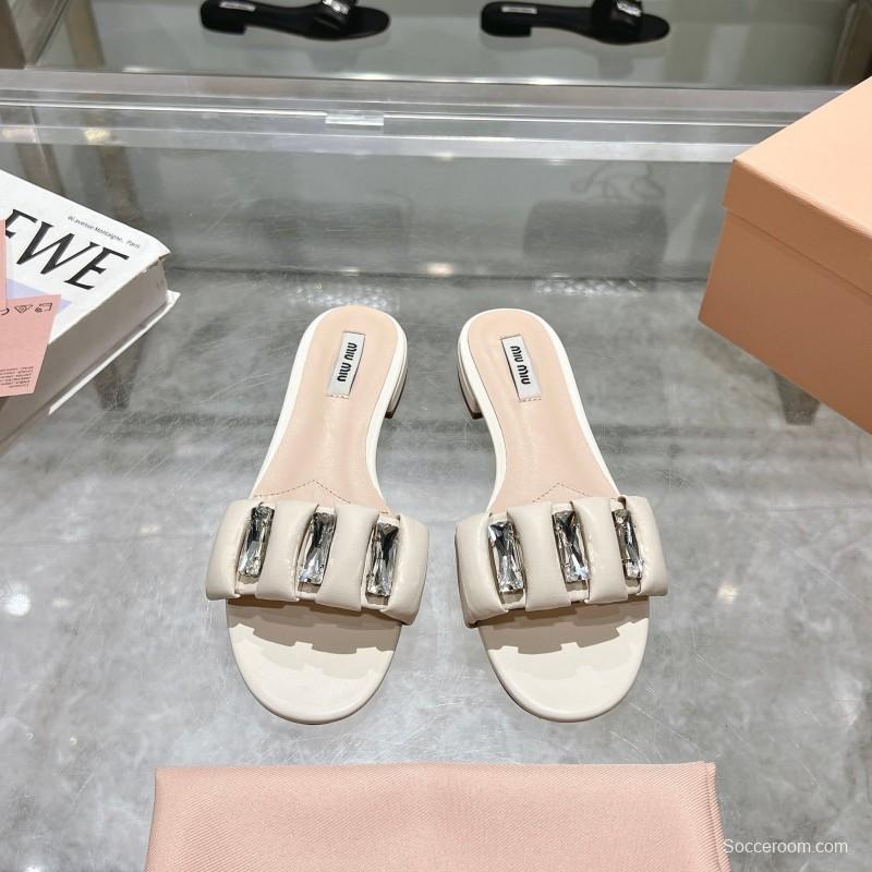 2025 Women Miu Miu White Leather Slippers KFY00250