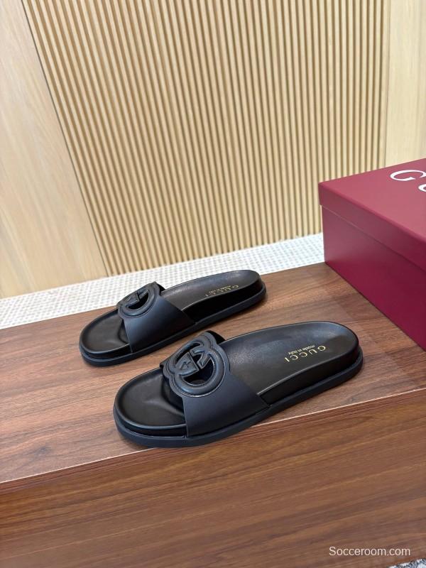 2025 Women Gucci Black Leather Slippers Interlocking G LY00230