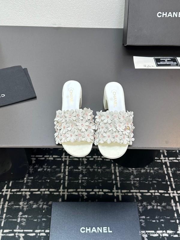 2025 Women Chanel White Leather Sandals
