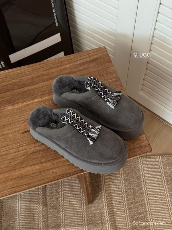2024 UGG Gray Suede Slippers Tassel MJ00230