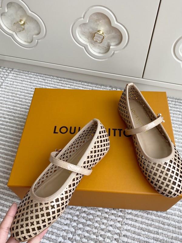 2025 Women Louis Vuitton Beige Leather Ballet Flat Laser Cut KFY00310