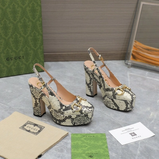 2025 Women Gucci Beige Black Leather Platform High Heels KFY00320