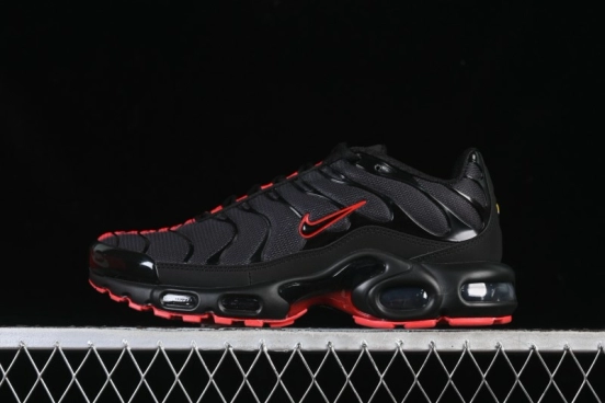 Nike Air Max Plus Retro Running Shoes with Air Cushion - IM4868-010