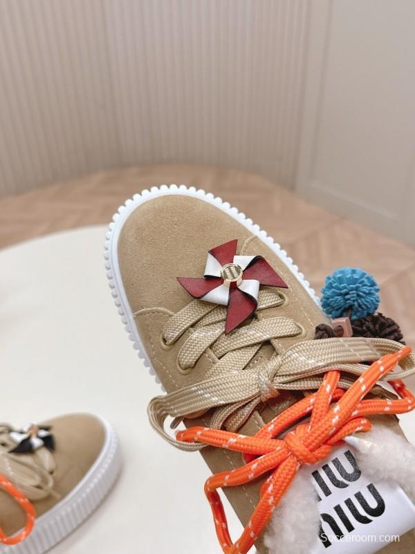 Miu Miu 3D Embroidered Platform Casual Shoes - LY00320/LY00340