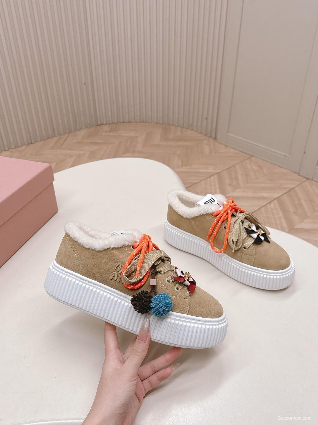 Miu Miu 3D Embroidered Platform Casual Shoes - LY00320/LY00340
