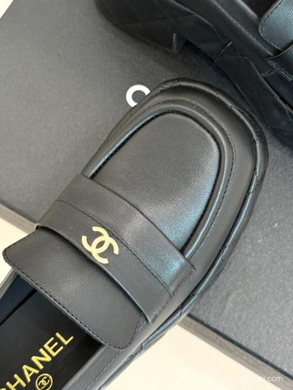 Chanel 25K Fall/Winter Double C Platform Loafers with Waterproof Sole - KFY00320