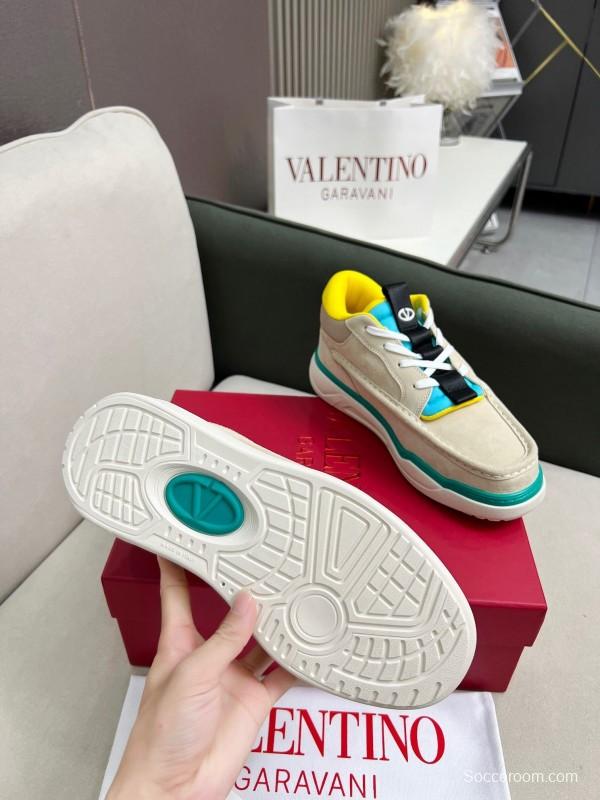 Valentino RUNBOOT Mid-Top Sneakers with Urban Casual Design - AS00380