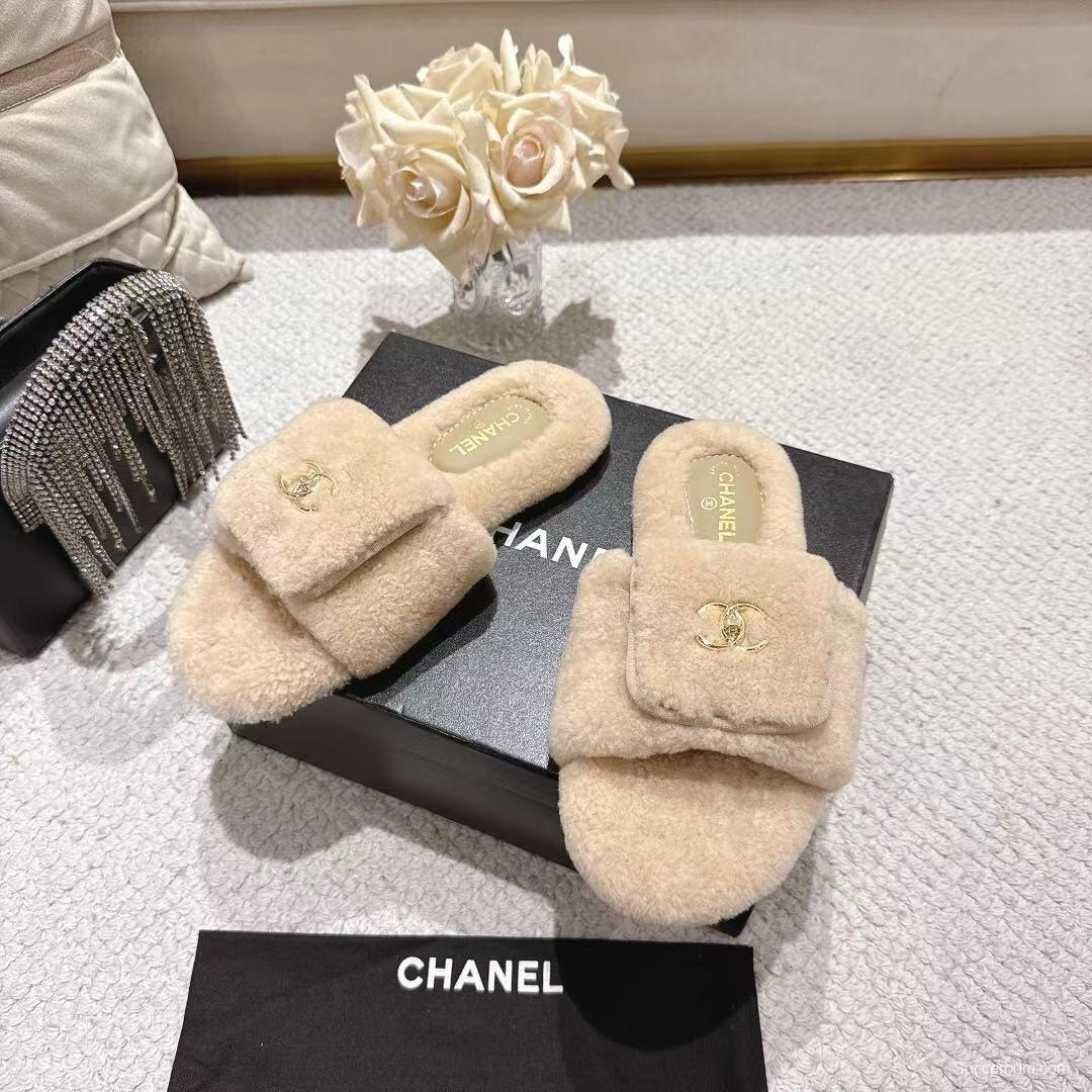 Chanel 2025/SS Slingback Lock Buckle Butterfly Fur Slippers - LY00250