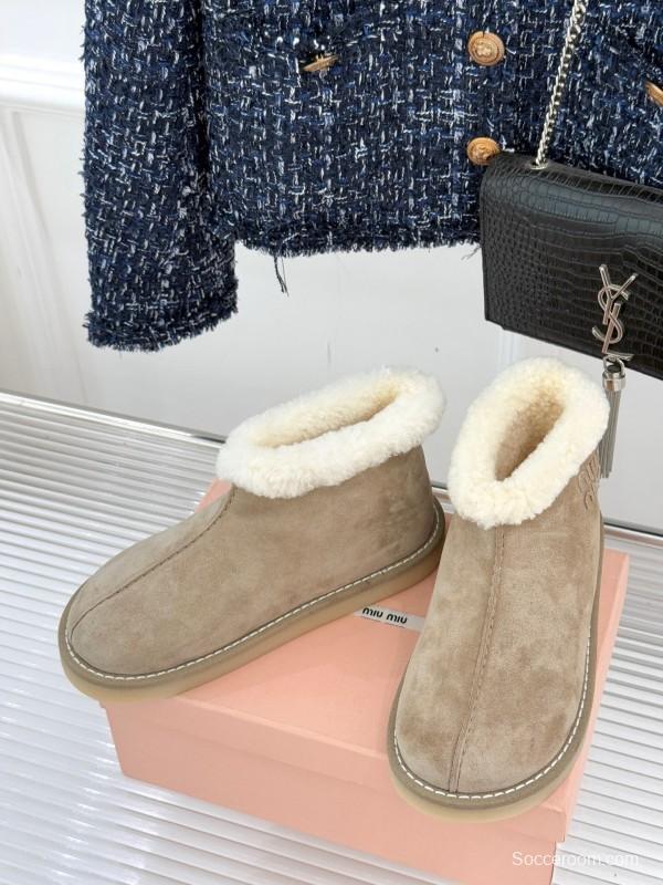 Miu Miu Retro Shearling Platform Snow Boots - KFY00300