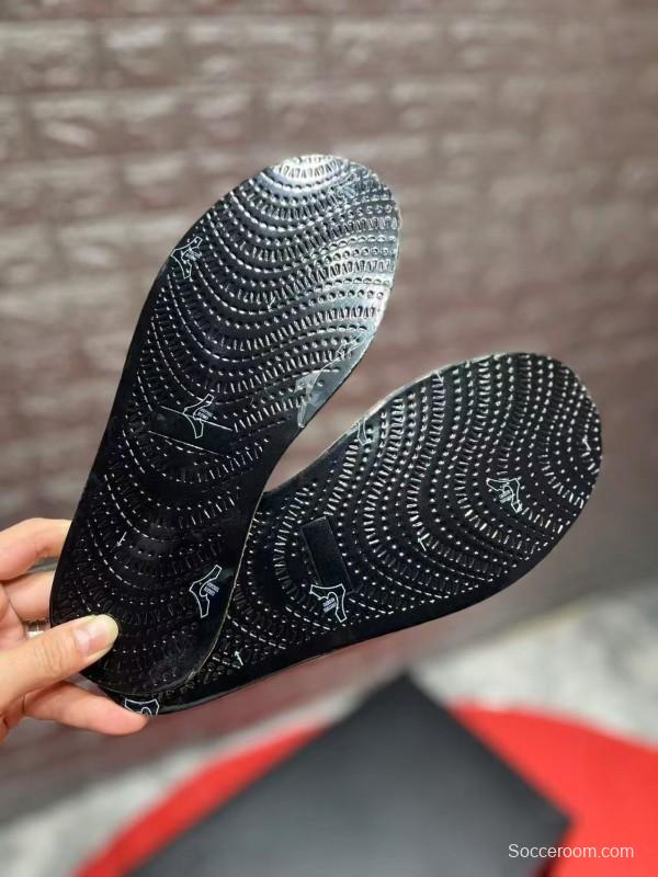 Alaia 2025/SS Perforated Ballet Flats - LY00320