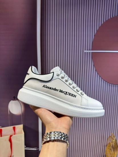 Alexander McQueen High-Quality Upgraded Sneakers - AS00300