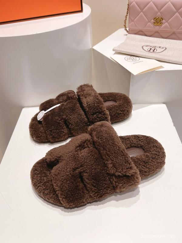 H Love Erjiu Full Wool Slippers with Slightly Curly Wool - LY00270