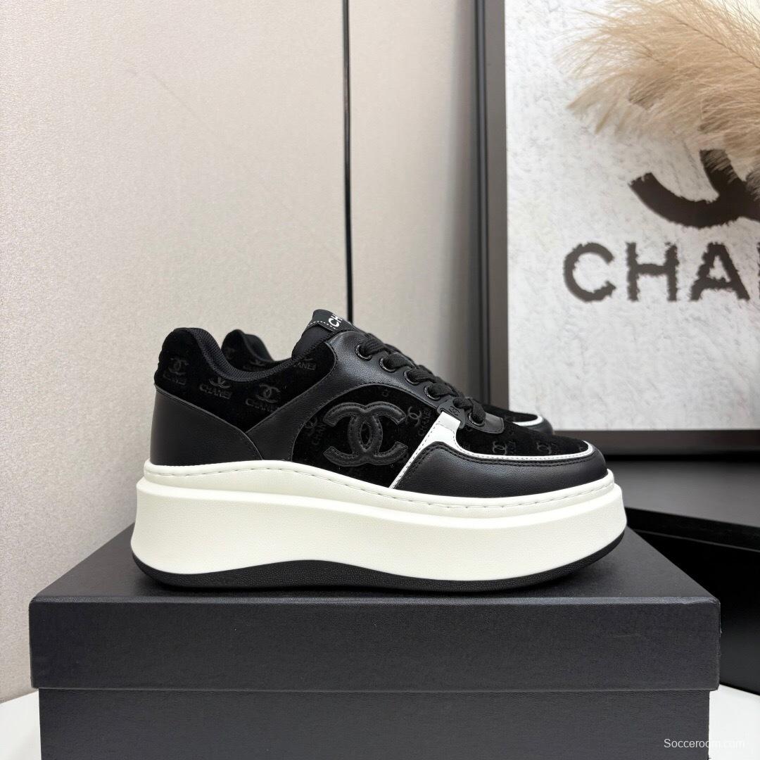 Chanel 2025 SS Panda Casual Sneakers - LY00340